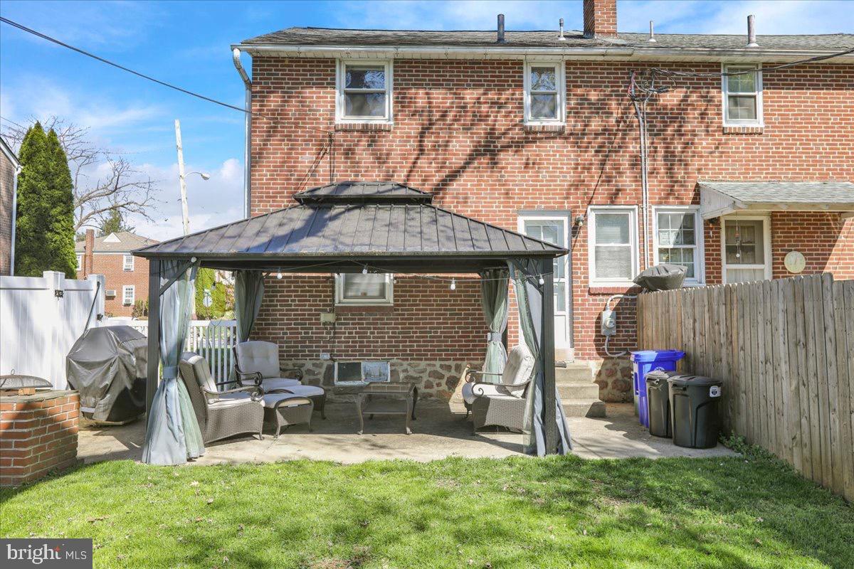 1152 Gregg Avenue Reading, PA 19607 - Photo 3 of 10