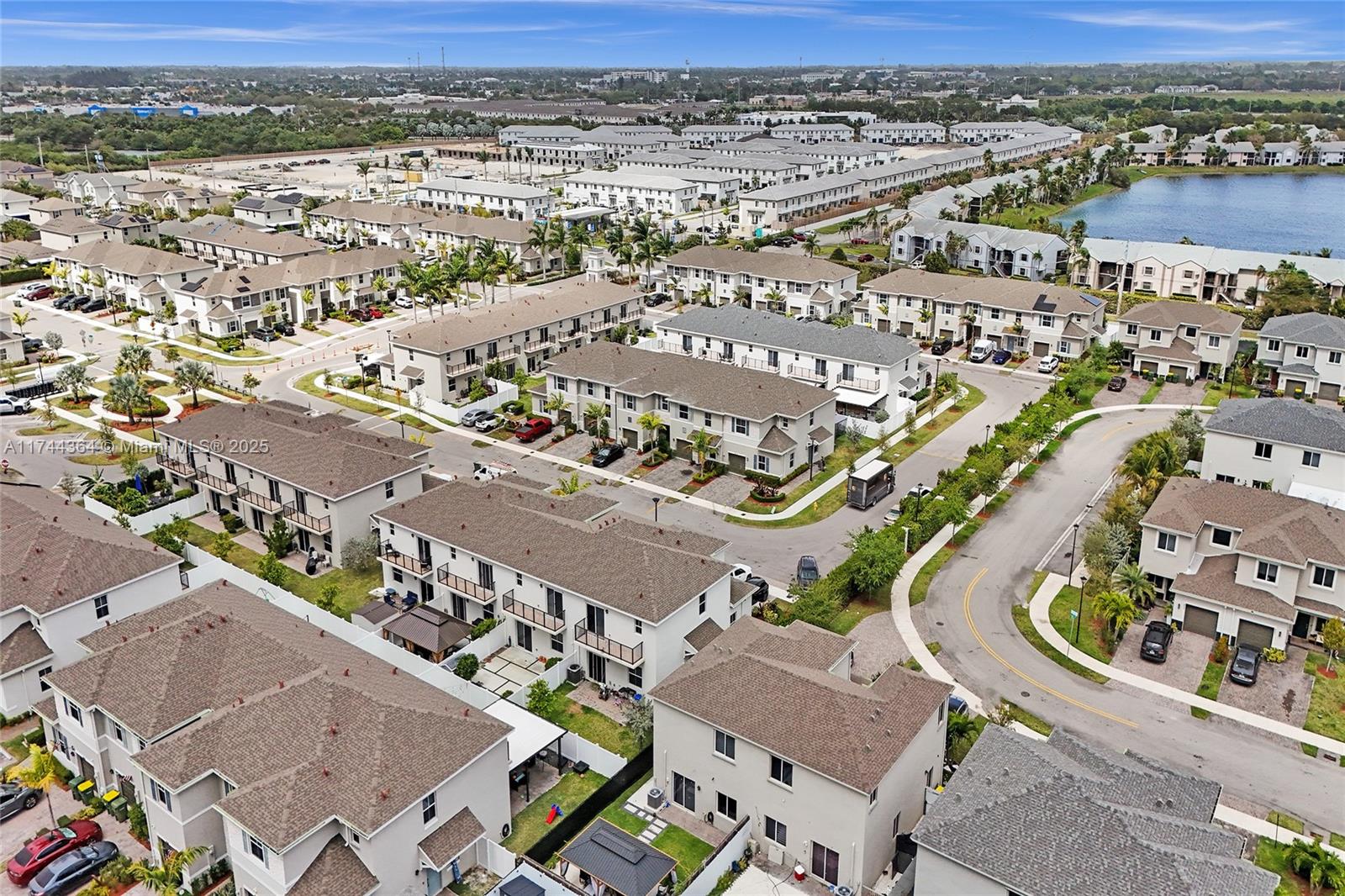 838 Southeast 17 Street Homestead, FL 33034 - Photo 50 of 66 an aerial view of a city