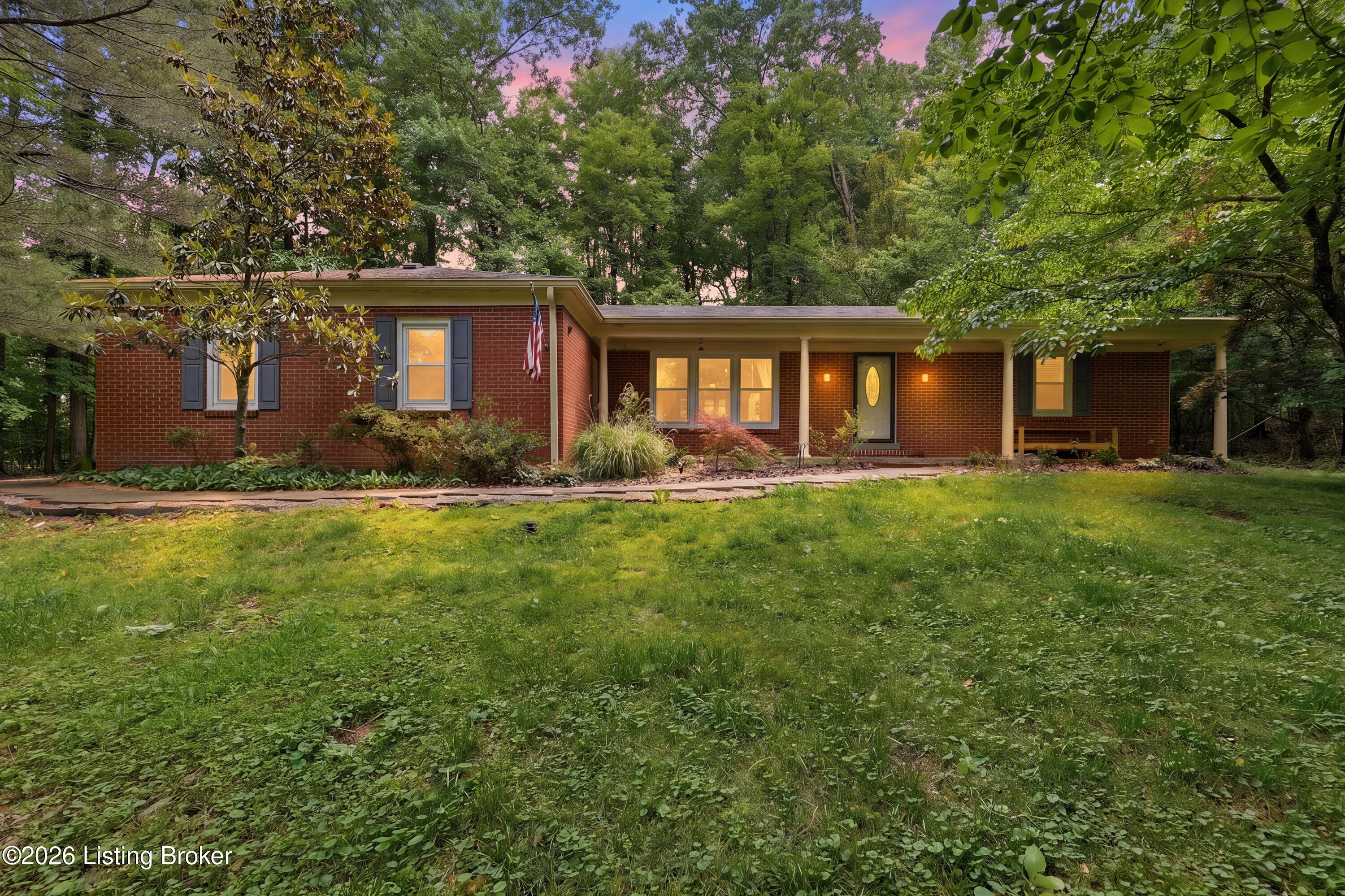 8000 Manslick Road Louisville, KY 40214 - Photo 1 of 46 1_8000manslick_louisvillerealestatemedia