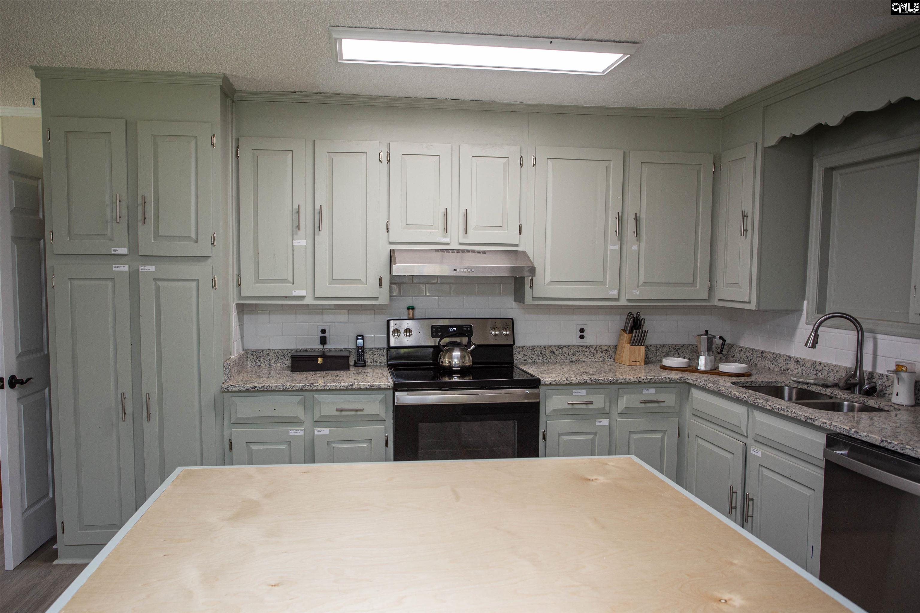 306 Hampton Park Camden, SC 29020 - Photo 7 of 26