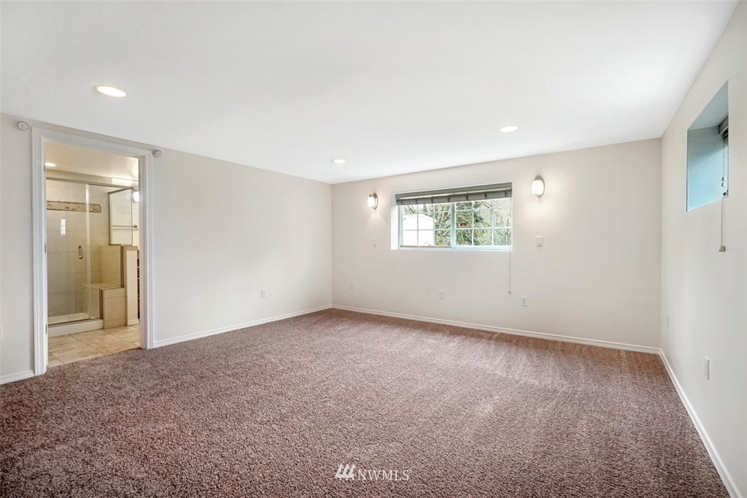 17811 Southeast 137th Street Renton, WA 98059 - Photo 17 of 24