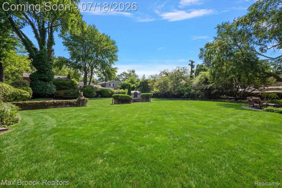 294 Lincoln Road Grosse Pointe, MI 48230 - Photo 71 of 84 Backyard