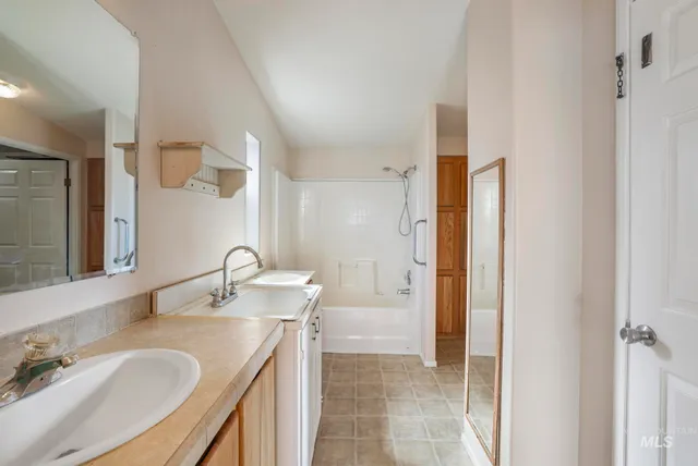 $309,900 | 1244 East 3600th Street North, Buhl, ID 83316