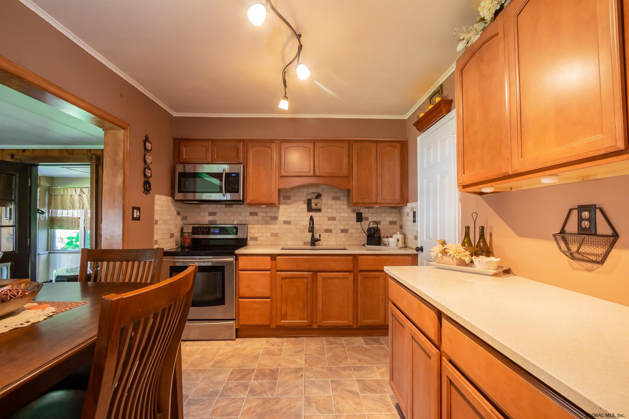 7 Luella Road Colonie, NY 12110 - Photo 12 of 33 Photo 12
