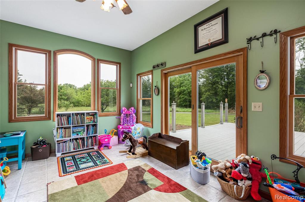 13034 Capernall Road Carleton, MI 48117 - Photo 7 of 44
