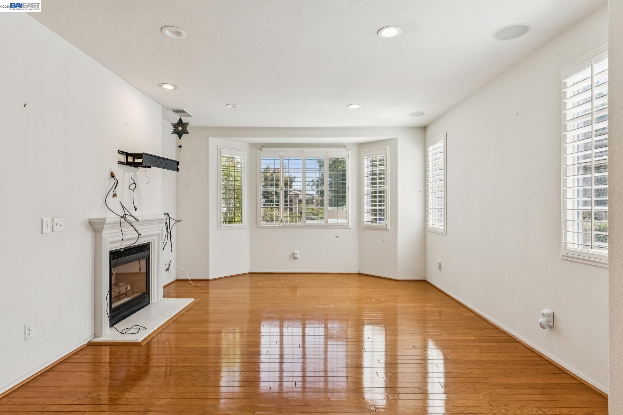 401 Edgewood Drive Rio Vista, CA 94571 - Photo 7 of 37 Gallery Image 7