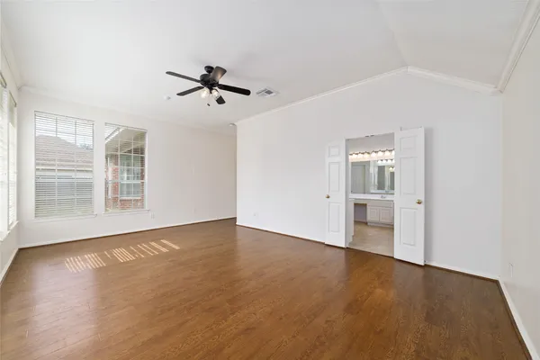 $2,850 | 12215 Salmon Creek, Houston, TX 77041