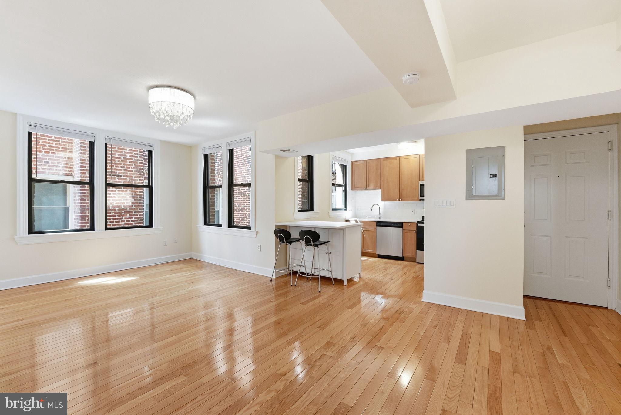 1858 California Street Northwest, Unit 33 Washington, DC 20009 - Photo 21 of 31 Expansive living open to newly refreshed Kitchen