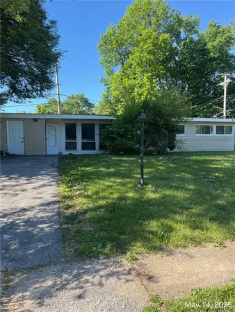 $109,900 | 8330 Redfir Drive, St. Louis, MO 63134