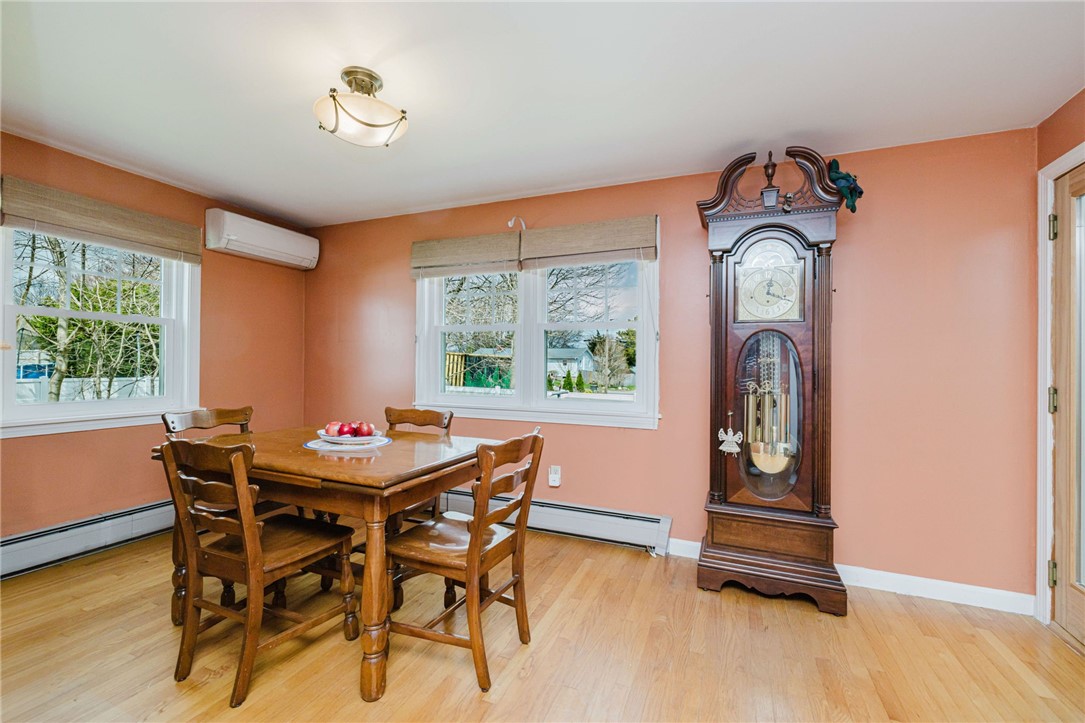 72 Beardsworth Road Tiverton, RI 02878 - Photo 14 of 44 Gallery Image 14