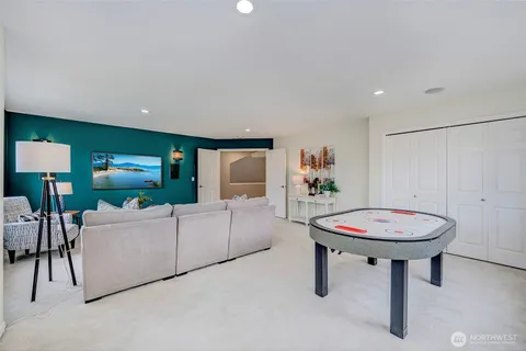 $2,199,000 | 19125 Northeast 51st Street, Sammamish, WA 98074