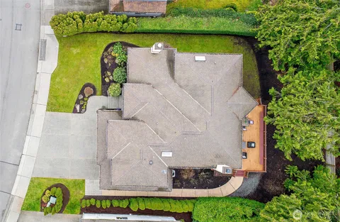 $2,199,000 | 19125 Northeast 51st Street, Sammamish, WA 98074