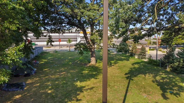 $240,000 | 1900 5th Street North, Minneapolis, MN 55411