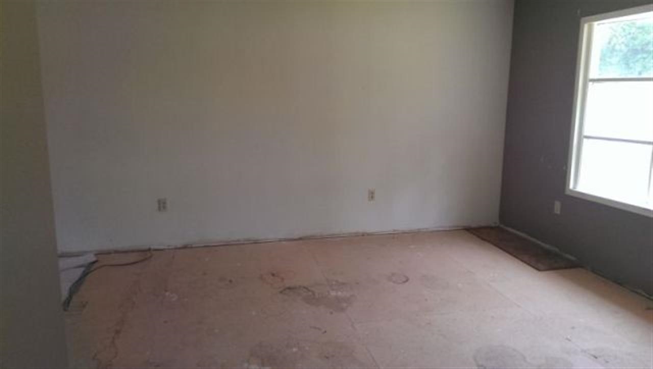 9450 South Rockport Road Springville, IN 47462 - Photo 2 of 7