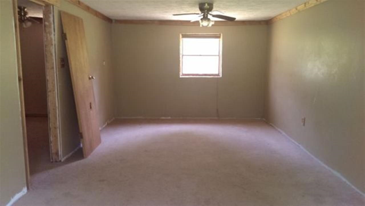 9450 South Rockport Road Springville, IN 47462 - Photo 5 of 7