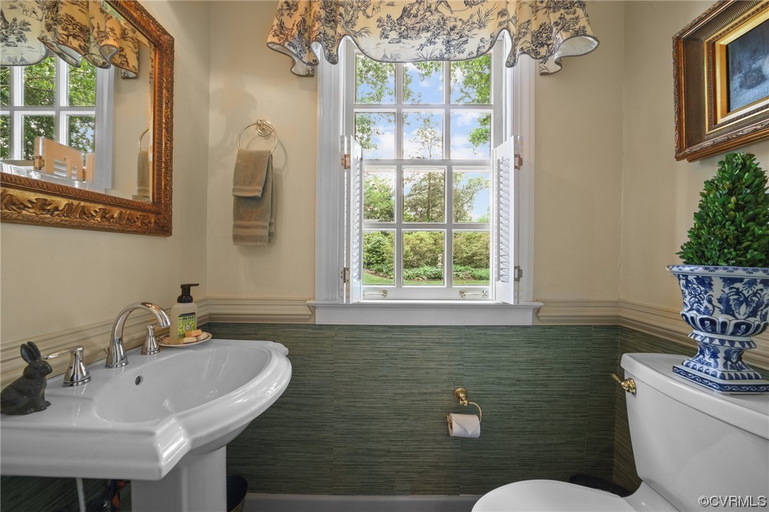 4301 Shirley Road Richmond, VA 23225 - Photo 32 of 48 Gallery Image 32
