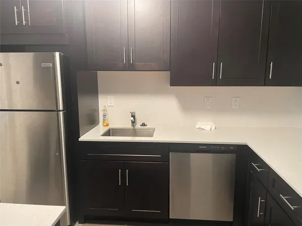 $2,200 | 698 Northeast Spanish River Boulevard, Unit 23, Boca Raton, FL 33431