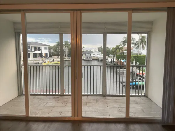 $2,200 | 698 Northeast Spanish River Boulevard, Unit 23, Boca Raton, FL 33431