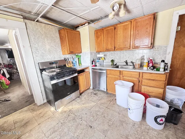 $140,000 | 85 Egbert Street, Cohoes, NY 12047