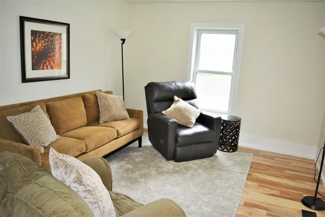 $1,500 | 62 Lower Main Street, Sunapee, NH 03782