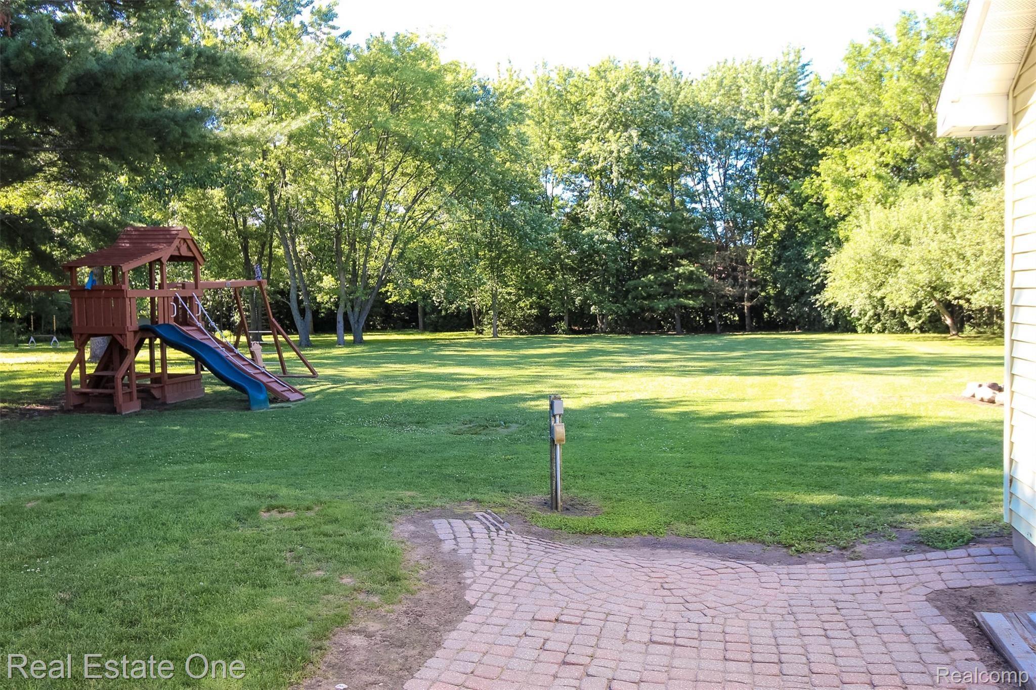 475 Grace Avenue Rochester, MI 48307 - Photo 42 of 58 Playscape to stay