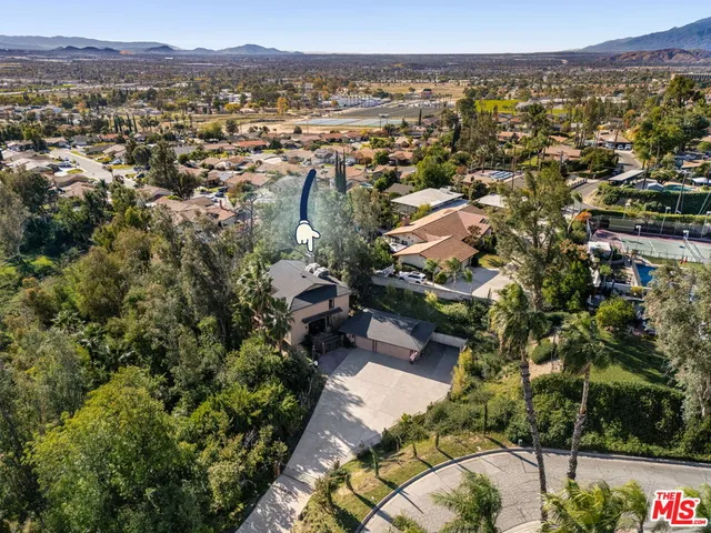 an aerial view of multiple house