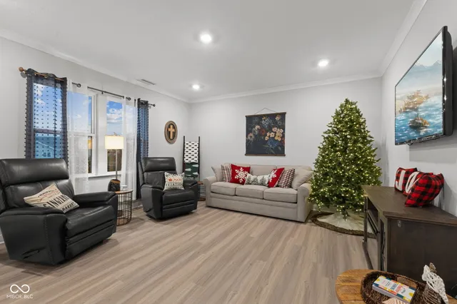 $424,900 | 1235 Lancaster Drive, Avon, IN 46123