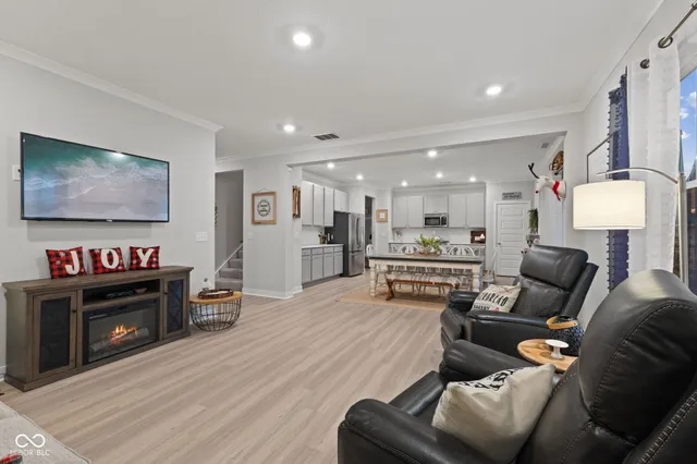 $424,900 | 1235 Lancaster Drive, Avon, IN 46123