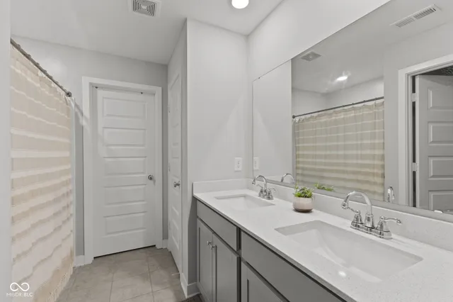 $424,900 | 1235 Lancaster Drive, Avon, IN 46123