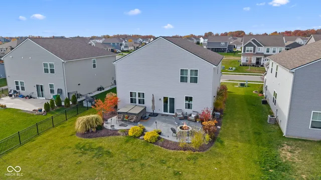 $424,900 | 1235 Lancaster Drive, Avon, IN 46123