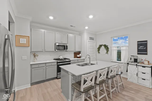 $424,900 | 1235 Lancaster Drive, Avon, IN 46123