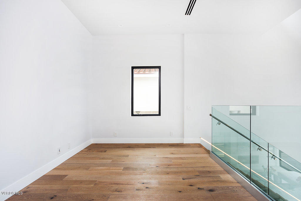 2250 Greencastle Lane Oxnard, CA 93035 - Photo 18 of 51 IMG_1969