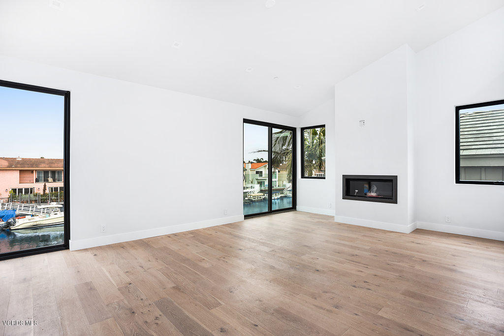 2250 Greencastle Lane Oxnard, CA 93035 - Photo 29 of 51 IMG_2007