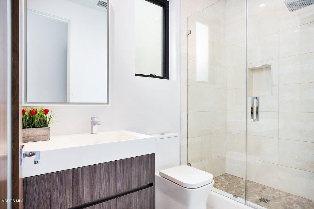 2250 Greencastle Lane Oxnard, CA 93035 - Photo 45 of 51 IMG_1961