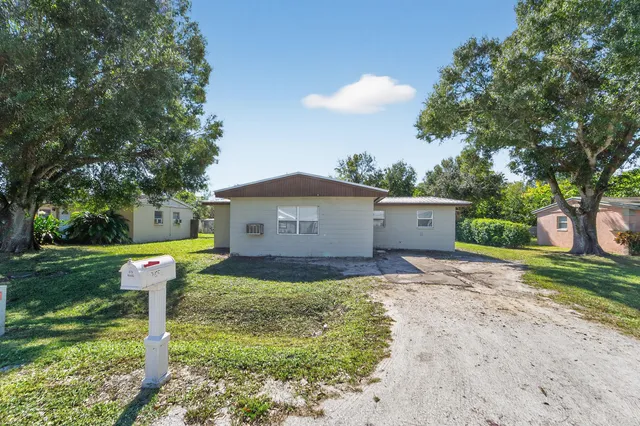 $220,000 | 2656 Northwest 5th Street, Okeechobee, FL 34972