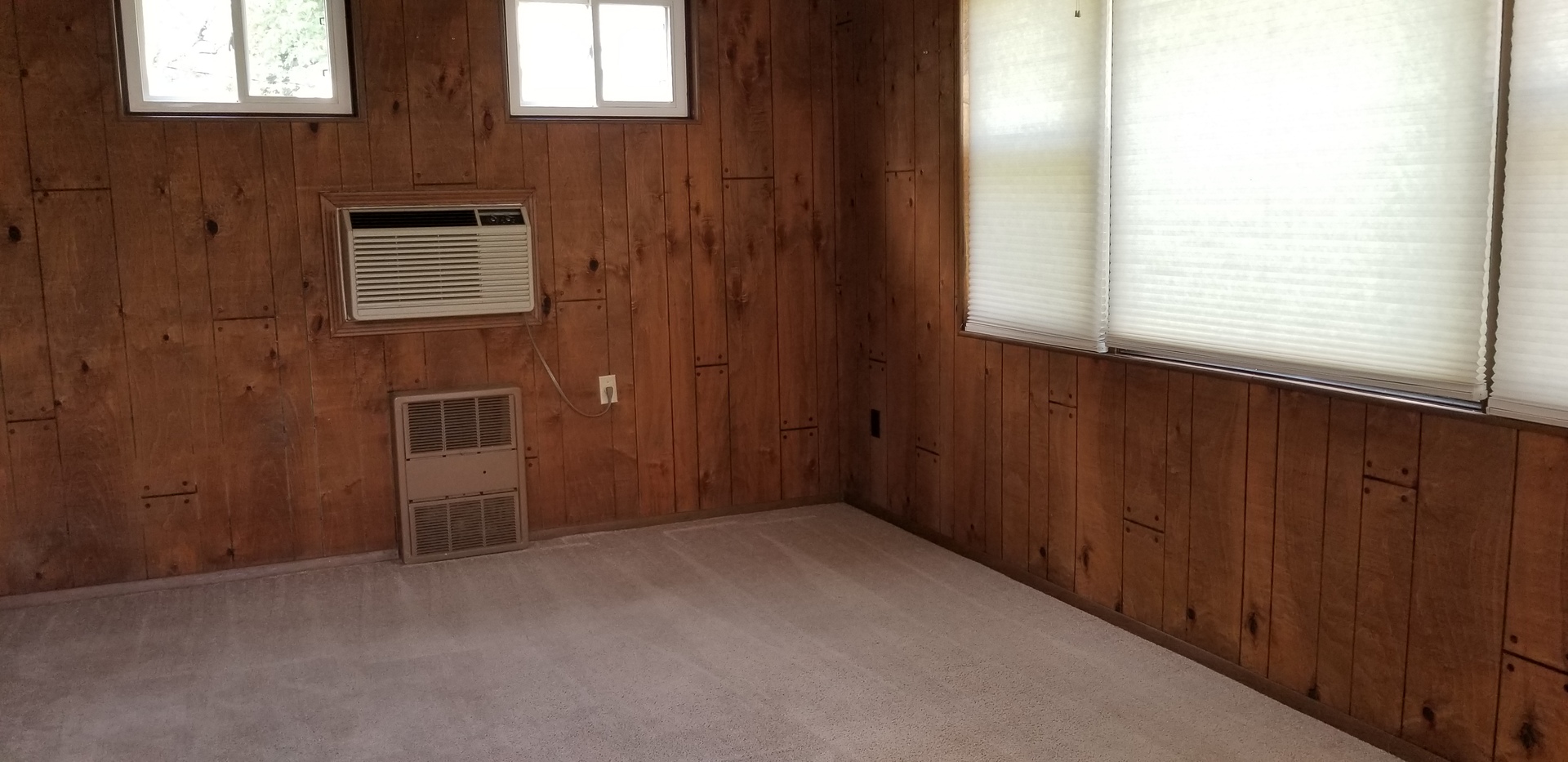 17613 Howe Avenue Homewood, IL 60430 - Photo 8 of 16 a view of an empty room with window