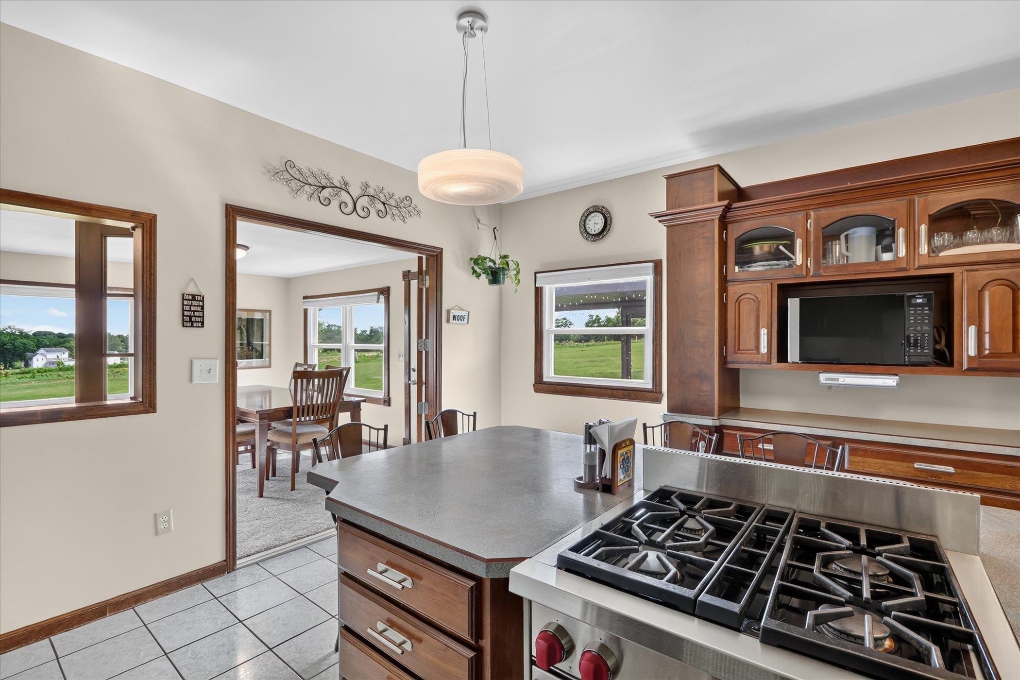 2458 South Madison Road Beloit, WI 53511 - Photo 7 of 51