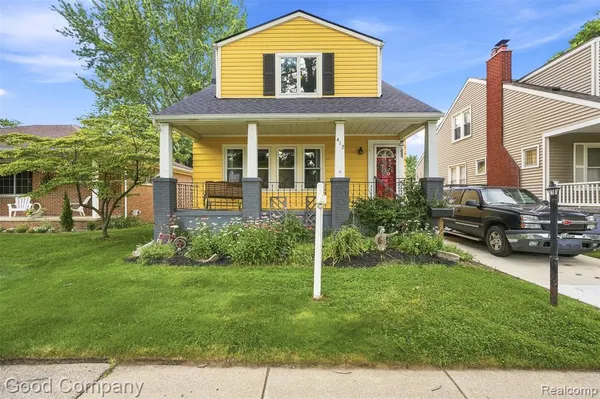 $339,000 | 412 Chippewa Street, Clawson, MI 48017