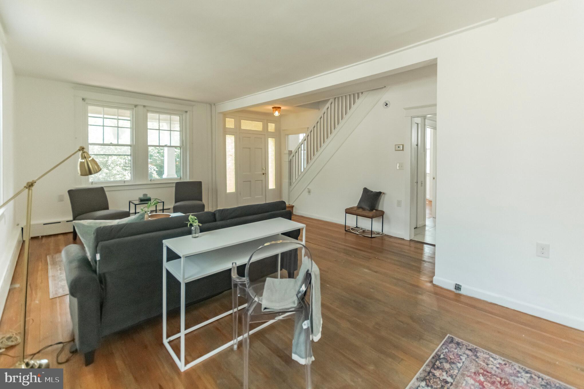 1148 Matsonford Road Conshohocken, PA 19428 - Photo 5 of 25 Open and airy floorplan