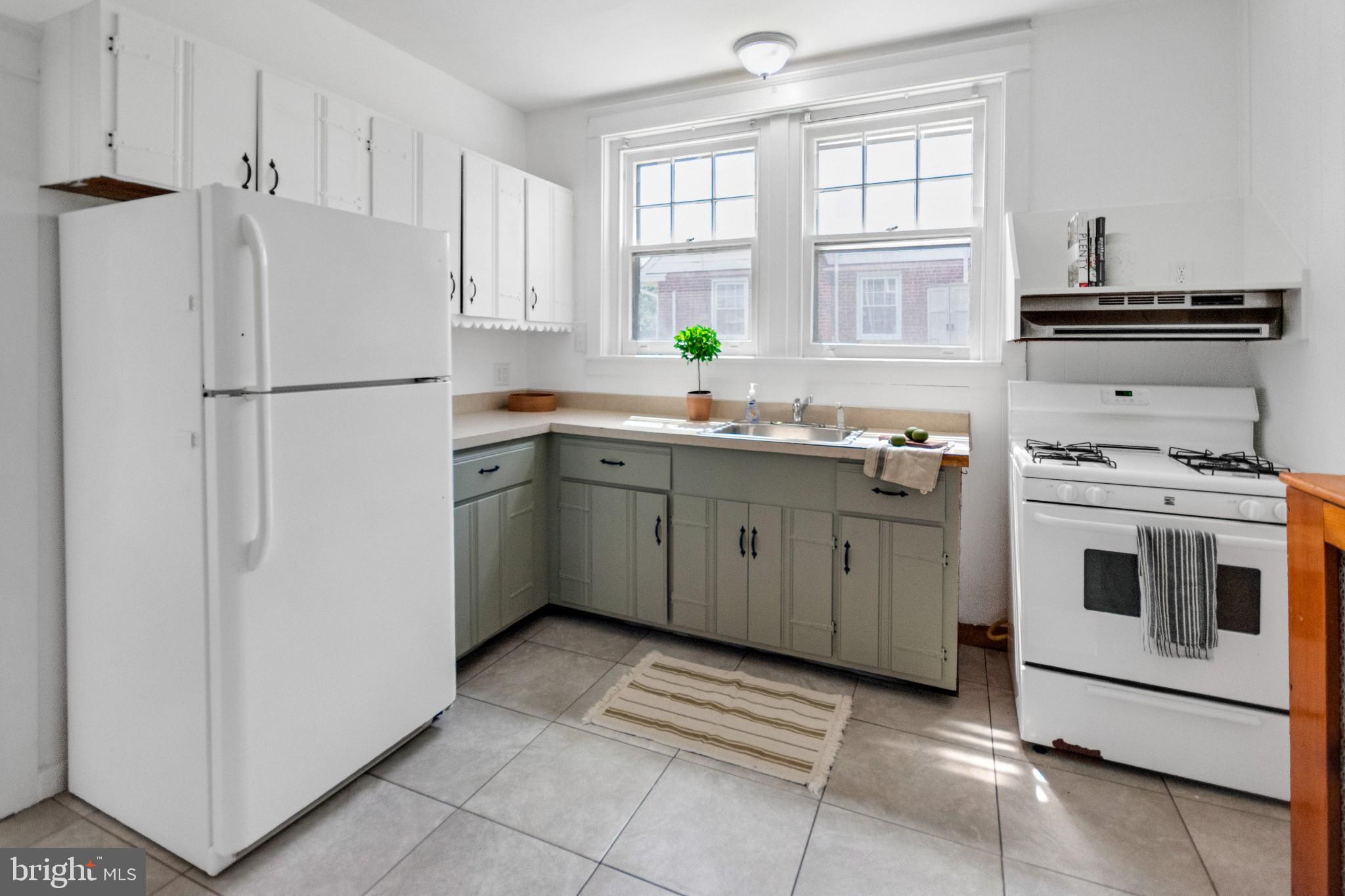 1148 Matsonford Road Conshohocken, PA 19428 - Photo 9 of 25 Well-sized kitchen