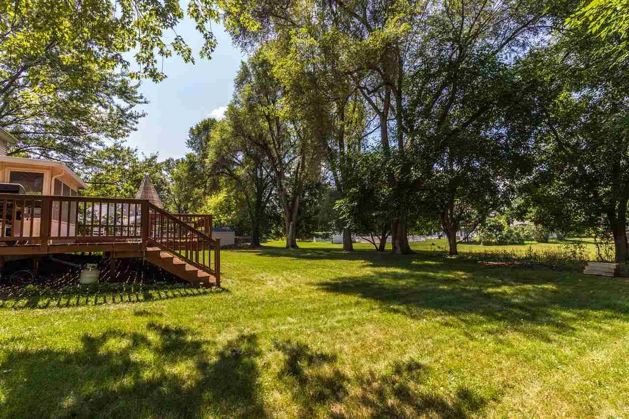 832 Alpine Trail Fenton, MI 48430 - Photo 27 of 42 21501829-26.JPG