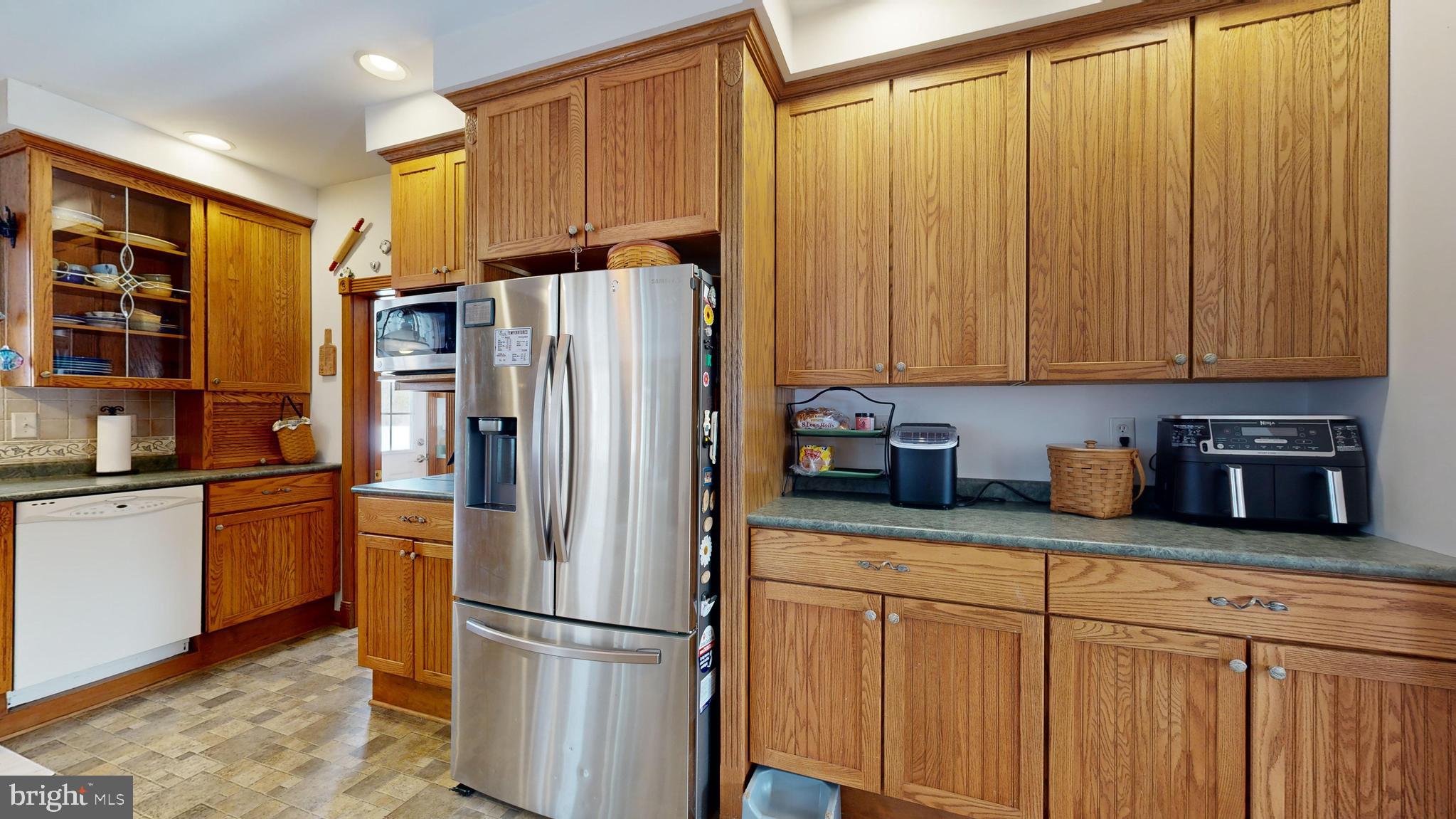 460 John Hurd Road Harrington, DE 19952 - Photo 23 of 94 Plenty of cabinets