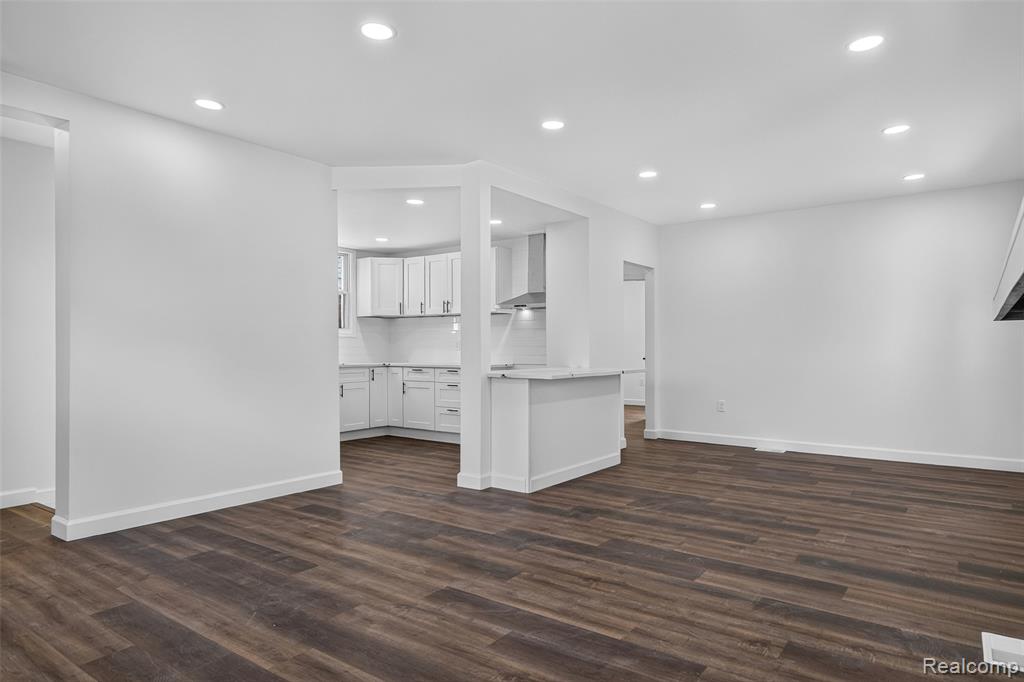 16883 Santa Rosa Drive Detroit, MI 48221 - Photo 10 of 44