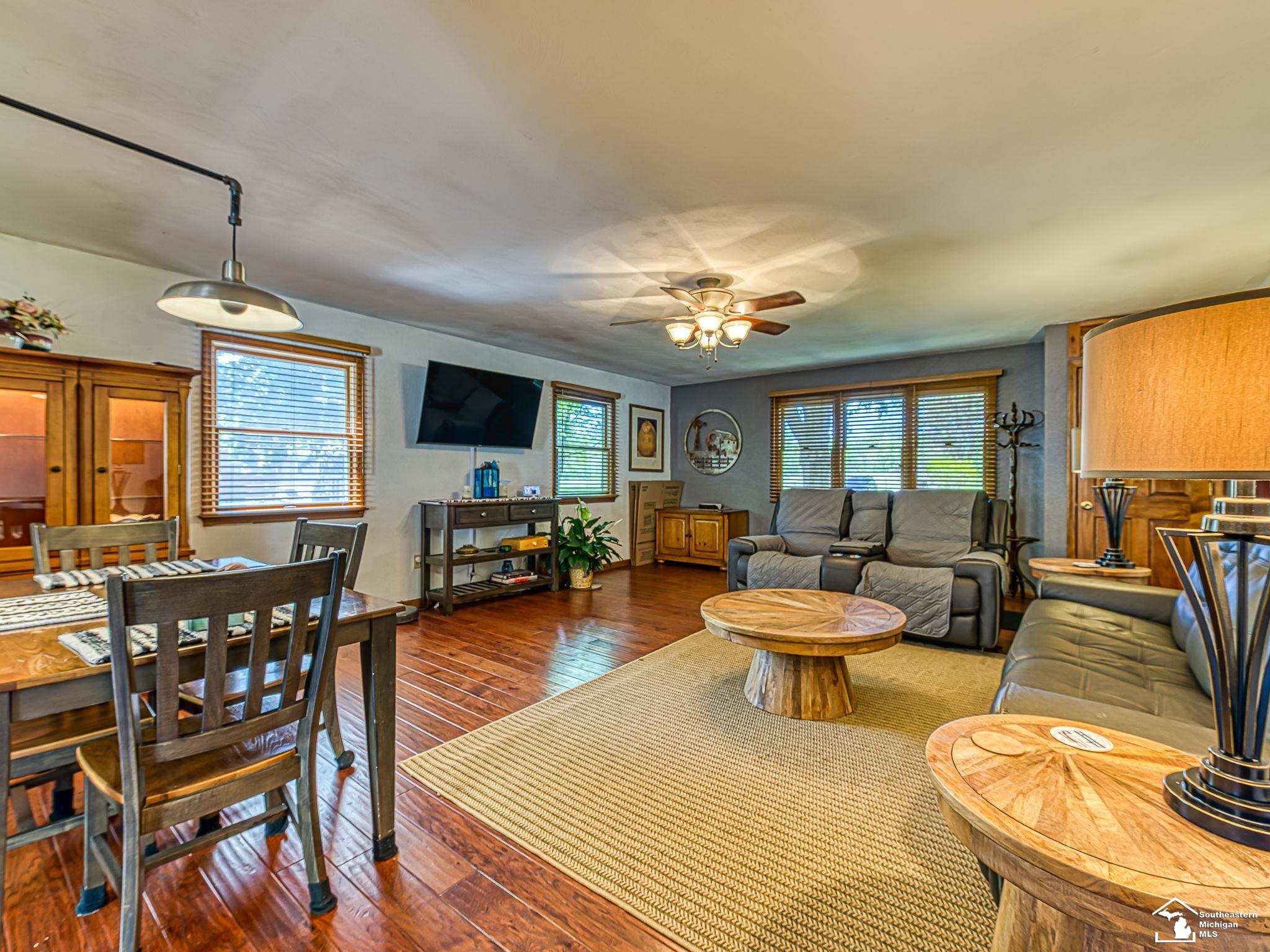5215 Wells Road Petersburg, MI 49270 - Photo 7 of 47
