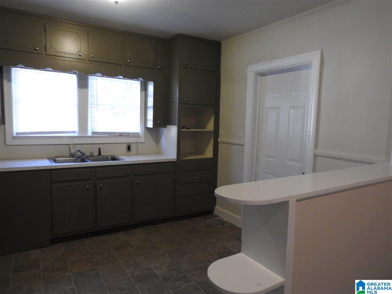 1817 34th Street Southwest Birmingham, AL 35208 - Photo 5 of 12