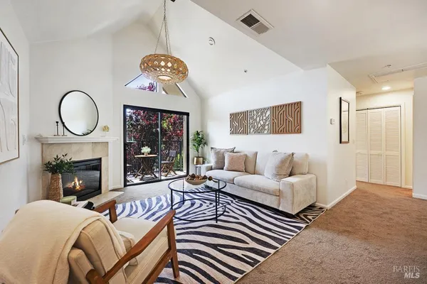 $625,000 | 204 Foss Creek Circle, Unit B, Healdsburg, CA 95448