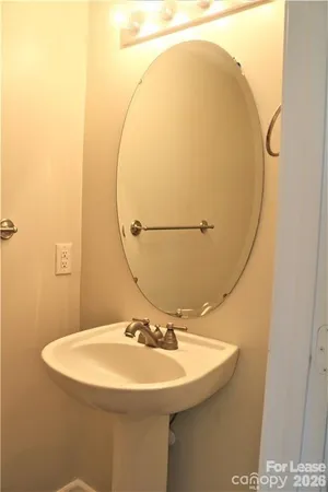 $2,000 | 15224 Coventry Ct Lane, Charlotte, NC 28277