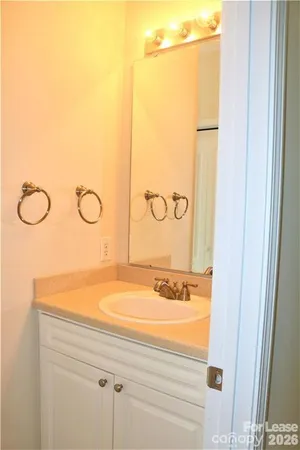 $2,000 | 15224 Coventry Ct Lane, Charlotte, NC 28277