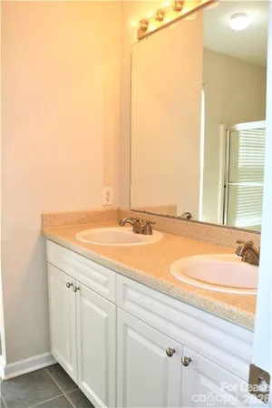 $2,000 | 15224 Coventry Ct Lane, Charlotte, NC 28277