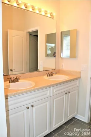 $2,000 | 15224 Coventry Ct Lane, Charlotte, NC 28277